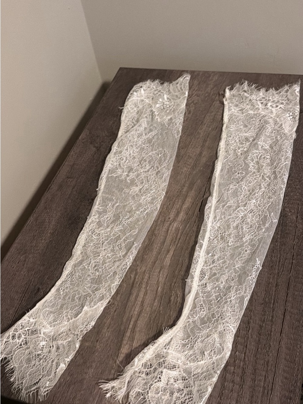 Elegant White Lace Arm Sleeves for Women